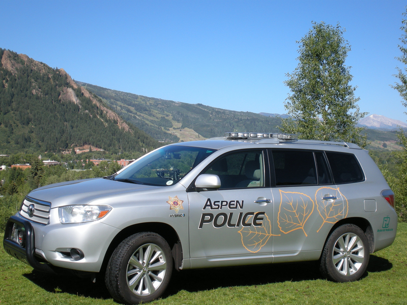 Illustration for article titled What's the strangest undercover police vehicle you've seen?